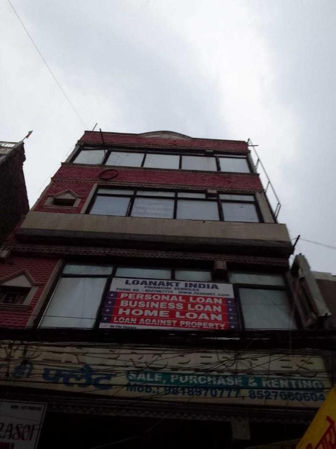 Apartment Flagship 81024 Fabulous New Delhi